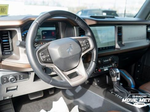 Used 2021 Ford Bronco Outer Banks image 11