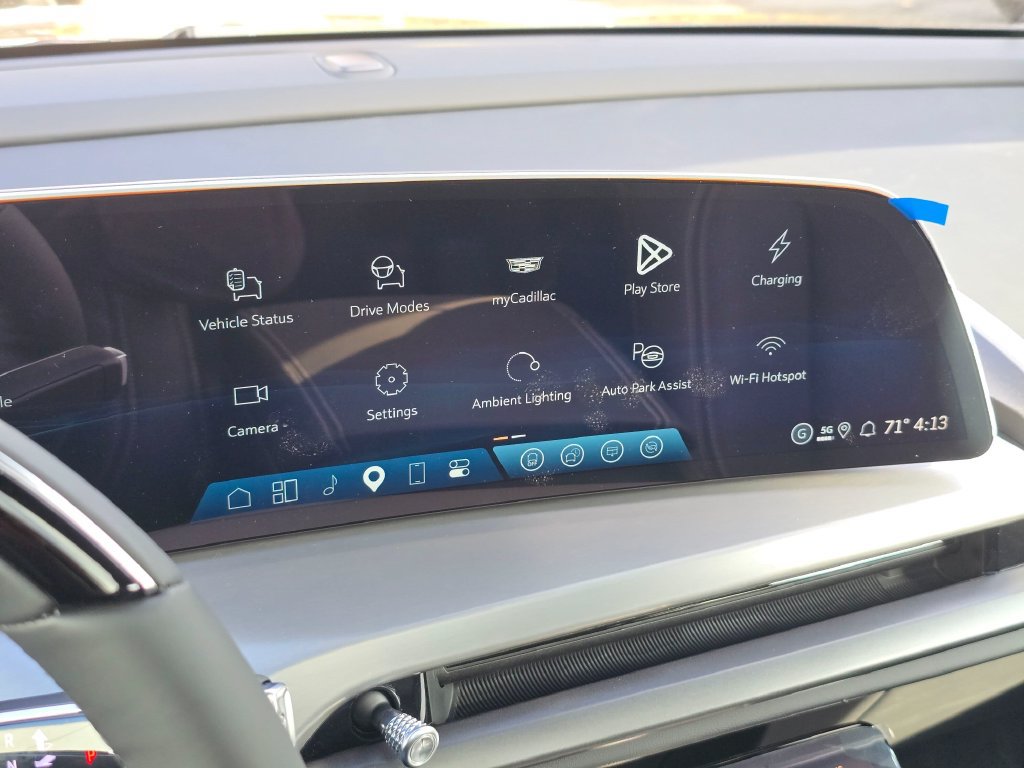 New 2027 Cadillac Vistiq Luxury AWD/4WD image 25