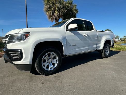 Used 2022 Chevrolet Colorado LT w/ Fleet Safety Package image 5