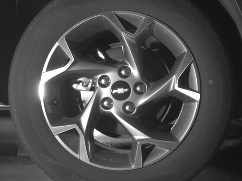 Used 2025 Chevrolet Trax LT w/ LT Convenience Package FWD image 15