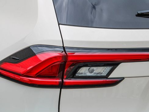 Certified 2024 Toyota Grand Highlander AWD Hybrid image 7