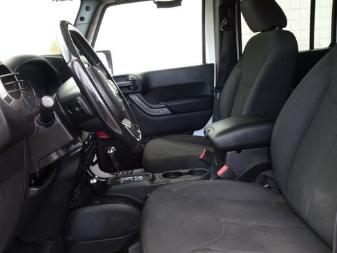 Used 2016 Jeep Wrangler Unlimited Sport w/ Quick Order Package 24S image 10