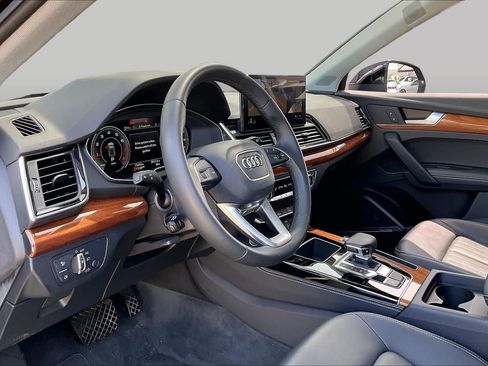 Used 2023 Audi Q5 2.0T Premium Plus w/ Premium Plus Package AWD/4WD image 18