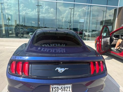 Used 2020 Ford Mustang Coupe RWD image 5