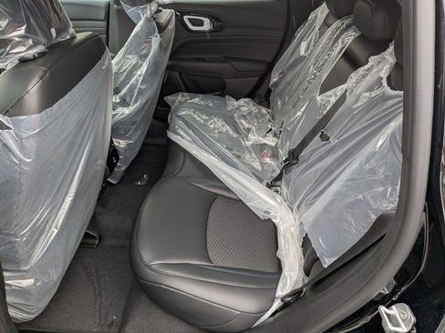 New 2026 Jeep Compass Latitude image 21