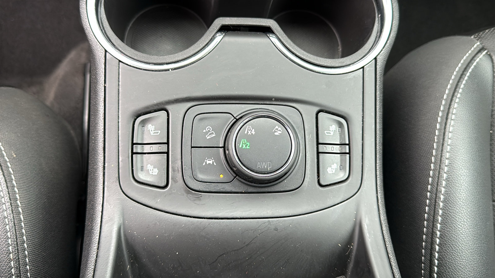 Used 2023 GMC Terrain SLT AWD/4WD image 23