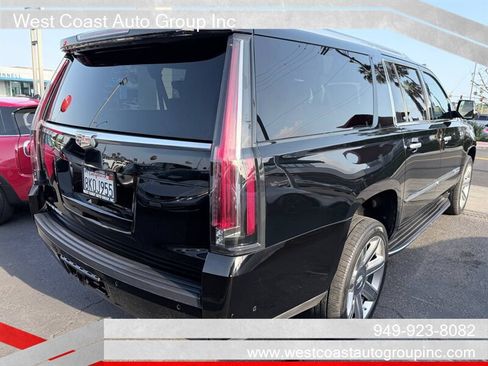 Used 2018 Cadillac Escalade ESV Luxury RWD image 6