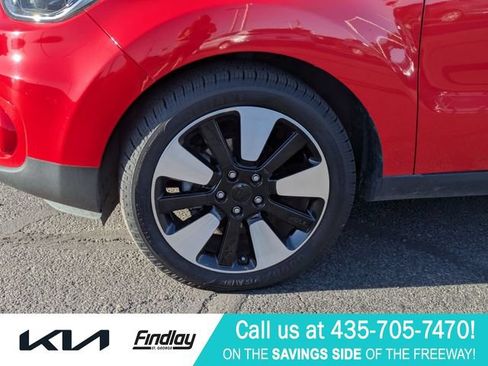 Used 2019 Kia Soul + FWD image 10