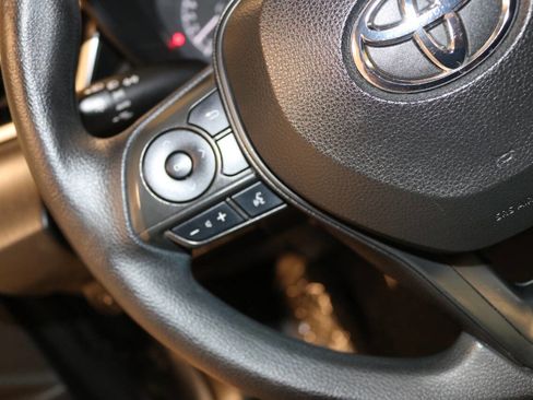 Used 2022 Toyota Corolla LE image 37