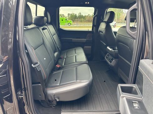 New 2024 Ford F150 Lariat w/ FX4 Off-Road Package image 39