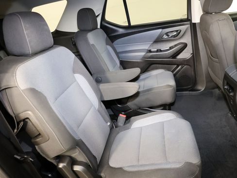 Used 2019 Chevrolet Traverse LT FWD image 31