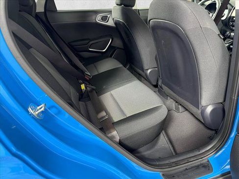 Used 2023 Kia Soul S FWD image 16