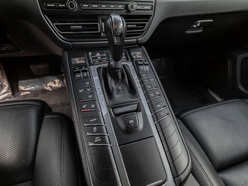 Used 2019 Porsche Macan S image 25