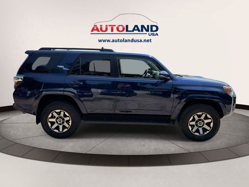 Used 2019 Toyota 4Runner TRD Off-Road Premium AWD/4WD image 3