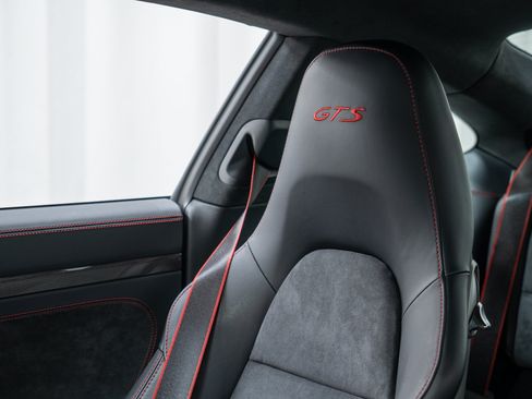 Certified 2016 Porsche 911 Carrera GTS RWD image 22
