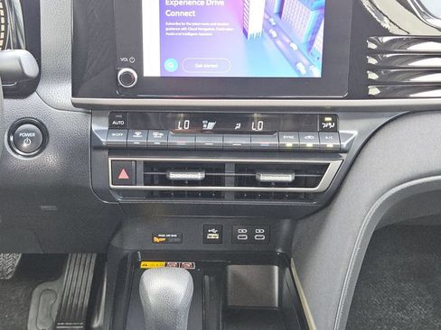 Used 2025 Toyota Camry LE FWD image 21