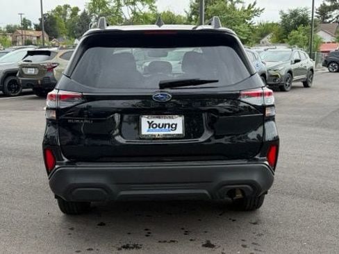 Used 2025 Subaru Forester Premium w/ Convenience Package #2 AWD/4WD image 5