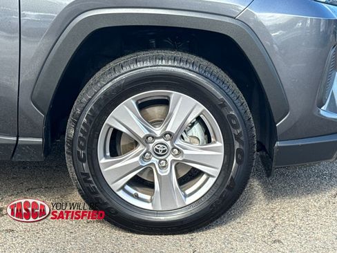 Used 2025 Toyota RAV4 XLE AWD/4WD image 41