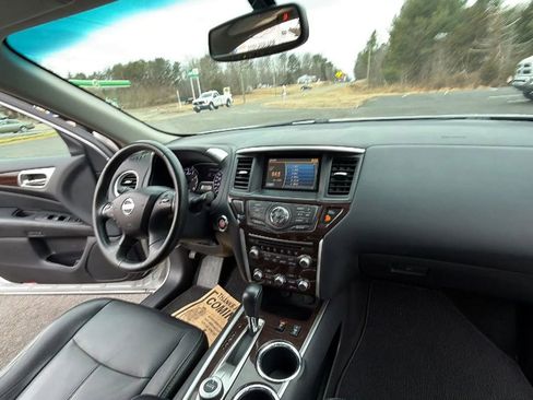 Used 2013 Nissan Pathfinder SL image 50