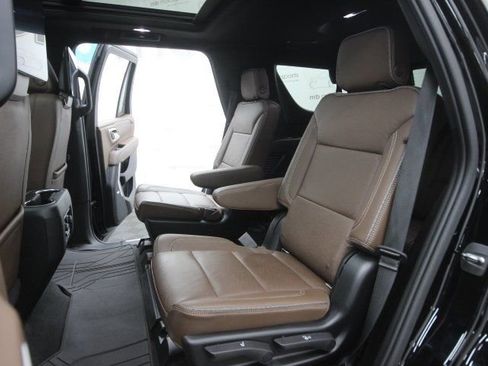 Used 2021 Chevrolet Tahoe High Country image 26