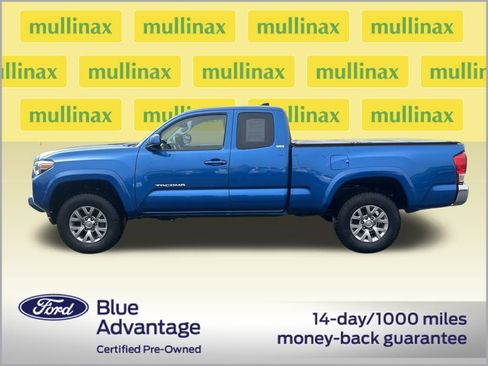 Used 2017 Toyota Tacoma SR5 image 12