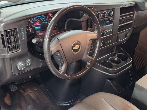 Used 2021 Chevrolet Express 3500 w/ Driver Convenience Package RWD image 46