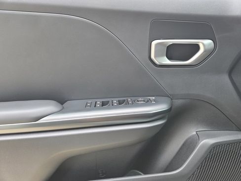 New 2026 Kia K4 FWD image 18