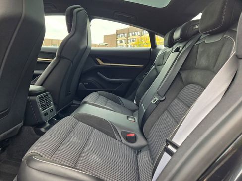 Certified 2025 Porsche Taycan 4S image 31