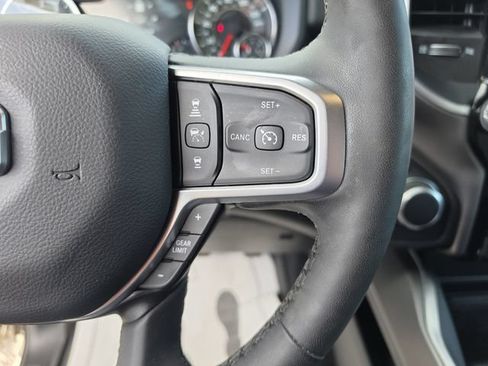 Used 2025 RAM 1500 Big Horn AWD/4WD image 35