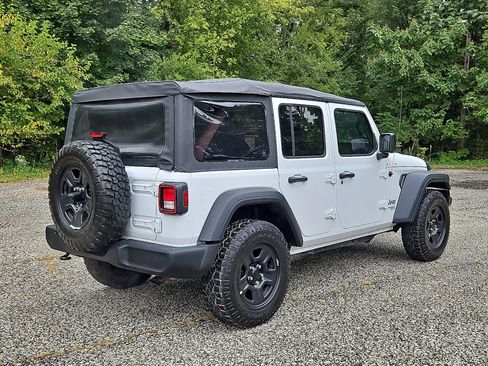 Used 2018 Jeep Wrangler Unlimited Sport image 5
