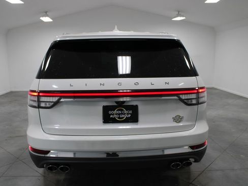 Used 2022 Lincoln Aviator Reserve w/ Equipment Group 201A AWD/4WD image 8