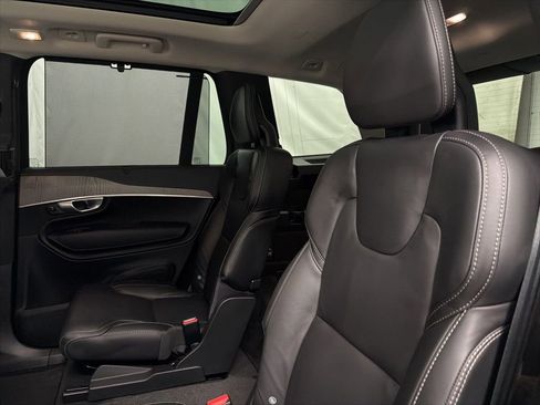 Used 2024 Volvo XC90 T8 Ultimate image 19
