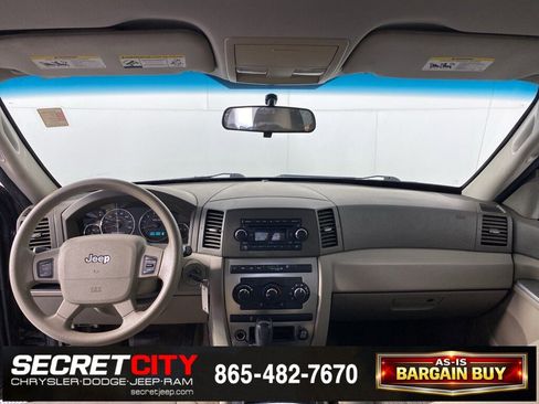 Used 2007 Jeep Grand Cherokee Laredo w/ Cargo Convenience Group image 26