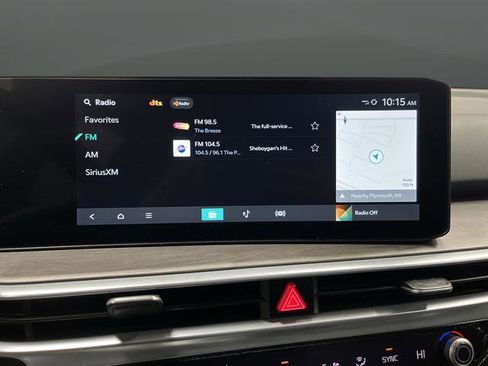 Used 2025 Kia Sorento SX image 19