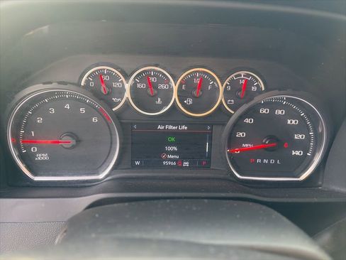 Used 2022 Chevrolet Silverado 2500 Custom w/ Custom Value Package image 13