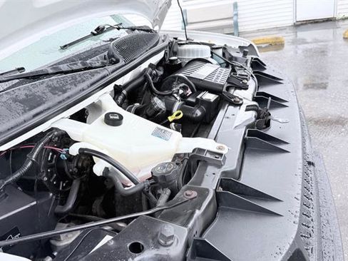 Used 2011 Chevrolet Express 2500 RWD image 40