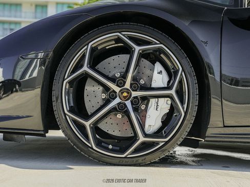 Used 2020 Lamborghini Huracan EVO AWD/4WD image 56