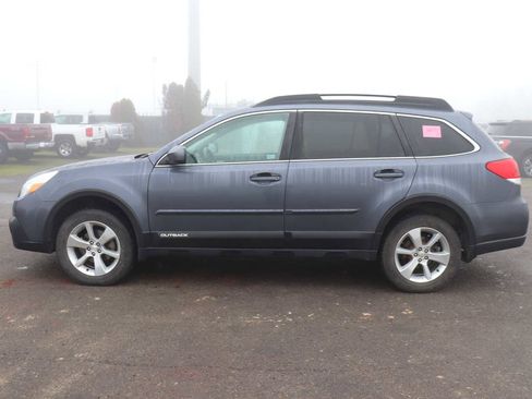 Used 2014 Subaru Outback 2.5i Limited image 8