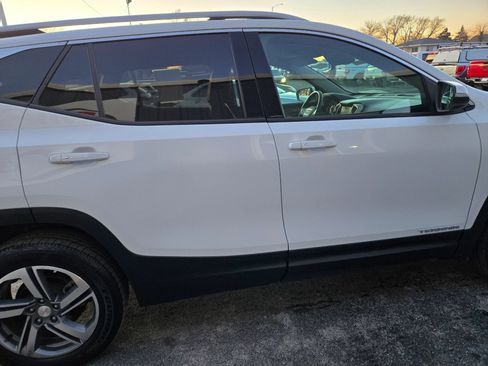 Used 2020 GMC Terrain SLT image 12