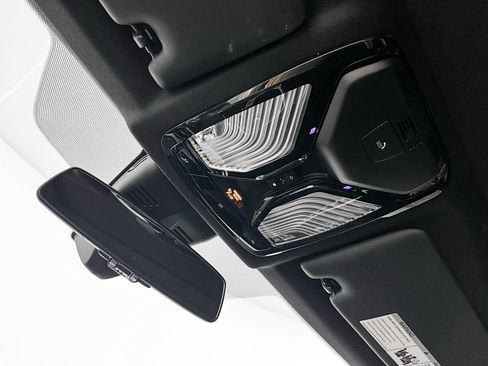 Used 2022 BMW 330i Sedan w/ Driving Assistance Package image 30