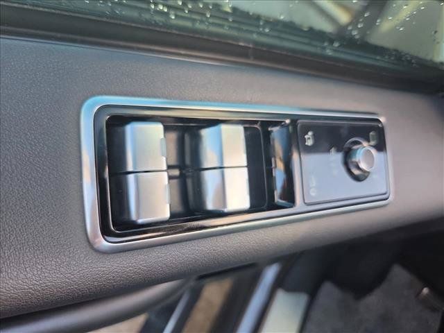 Used 2021 Land Rover Range Rover P525 Westminster Edition AWD/4WD image 15