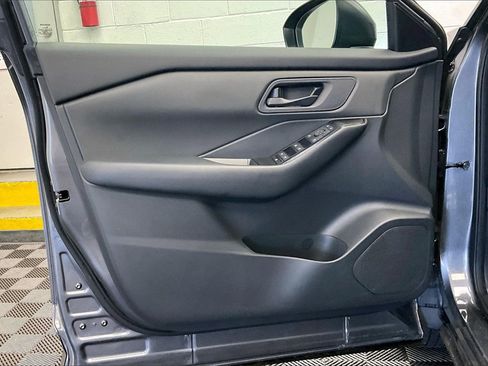 Certified 2025 Nissan Rogue S image 18