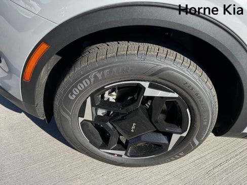 New 2026 Kia Sportage EX image 8