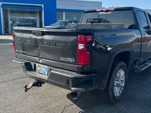 Used 2021 Chevrolet Silverado 2500 High Country w/ Z71 Off-Road Package AWD/4WD image 8