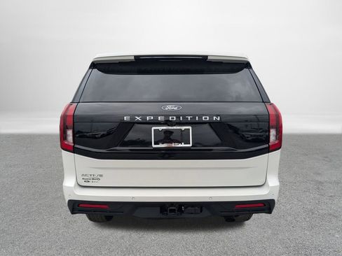 New 2026 Ford Expedition Active AWD/4WD image 4