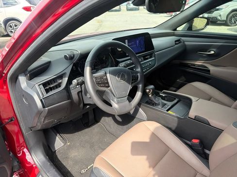 Used 2024 Lexus ES 350 w/ Premium Package FWD image 14