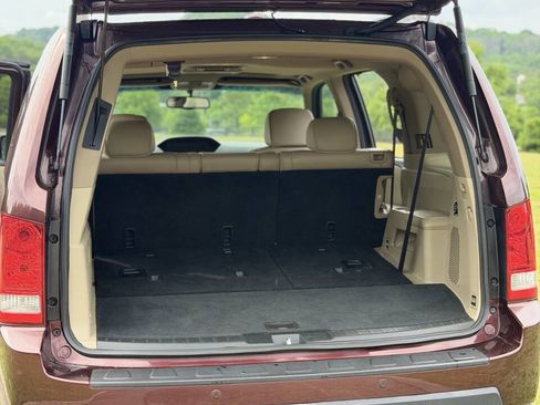 Used 2010 Honda Pilot Touring image 17