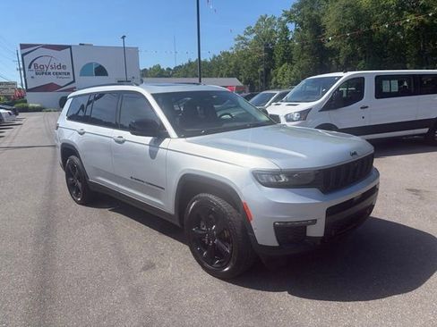 Used 2024 Jeep Grand Cherokee L Limited w/ Luxury Tech Group II AWD/4WD image 27