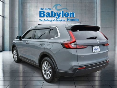 Used 2026 Honda CR-V EX image 3