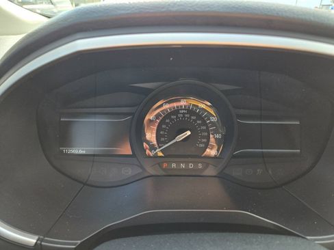 Used 2016 Ford Edge SEL w/ Equipment Group 201A FWD image 3